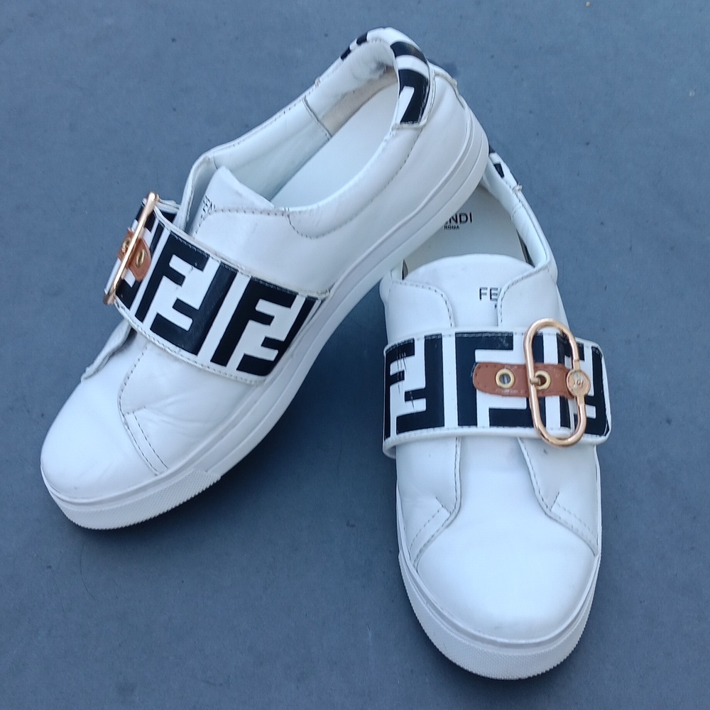 Fendi White Leather Signature Zucca Buckled Low Top Sneakers - Picture 13 of 17